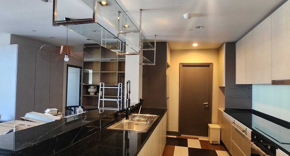 Wohnung zur Miete mit 2 Zimmer in Sathon, Bangkok
