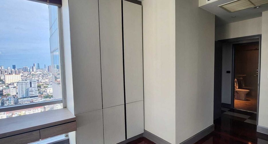 Wohnung zur Miete mit 2 Zimmer in Sathon, Bangkok