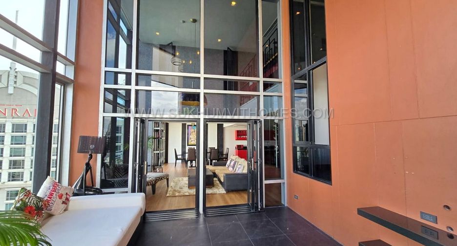 For rent 5 bedrooms condo in Pathum Wan, Bangkok