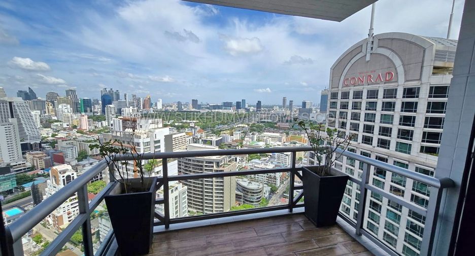 For rent 5 bedrooms condo in Pathum Wan, Bangkok