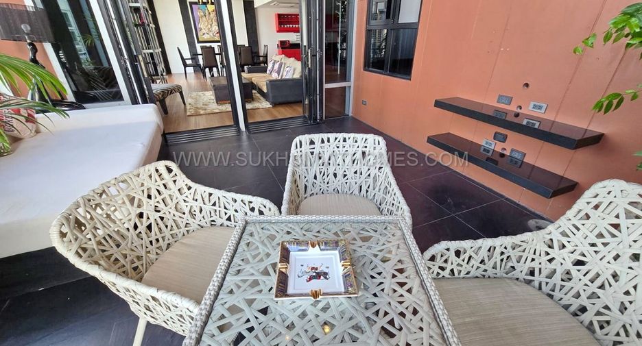 For rent 5 bedrooms condo in Pathum Wan, Bangkok