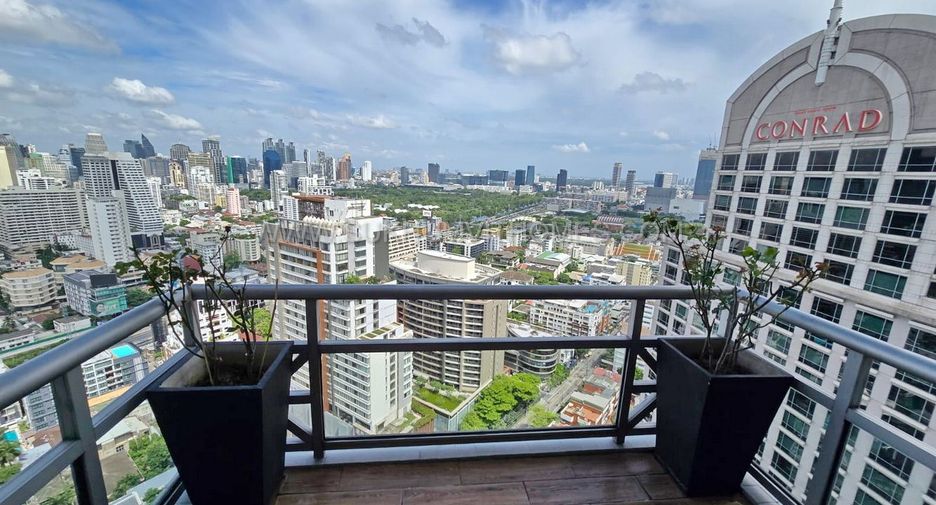 For rent 5 bedrooms condo in Pathum Wan, Bangkok