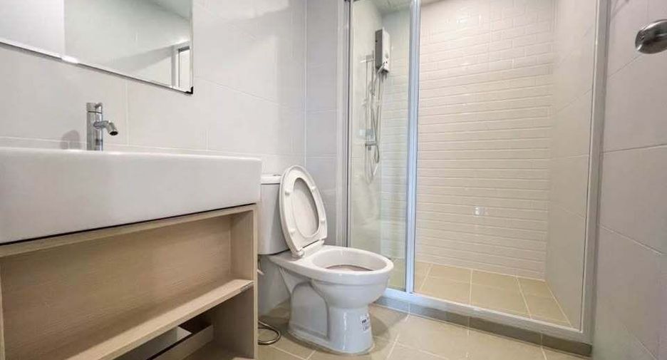 For rent 1 bed condo in Wang Thonglang, Bangkok