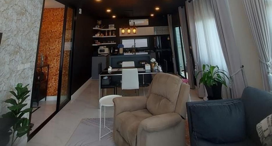 À vendre et à louer 4 chambres maison à Bang Bo, Samut Prakan