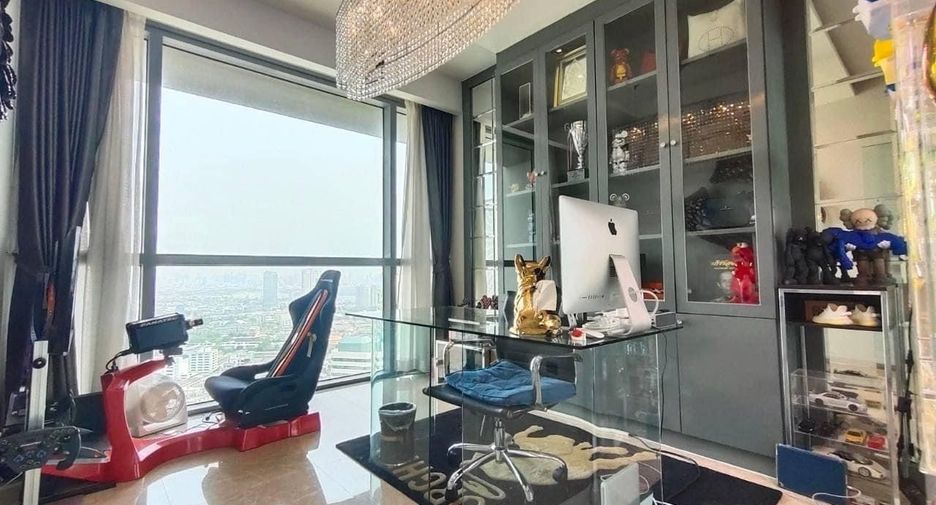 À vendre 3 chambres condo à Yan Nawa, Bangkok