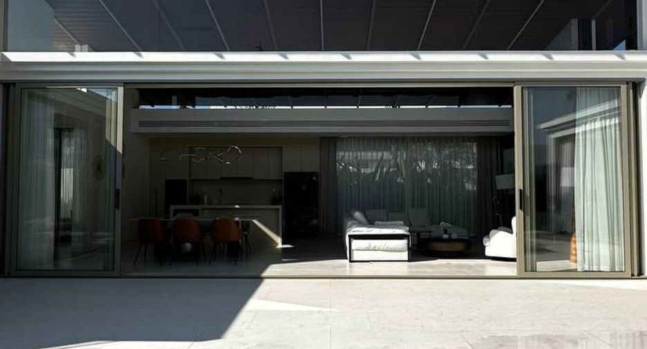 For sale 3 bedrooms villa in Thalang, Phuket