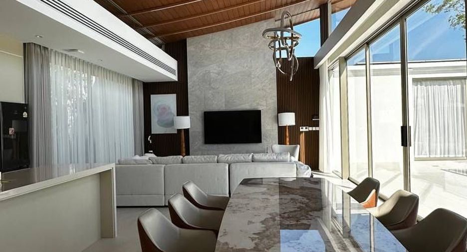 For sale 3 bedrooms villa in Thalang, Phuket