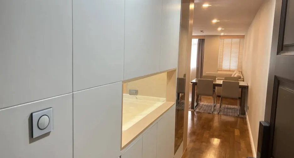 For rent 3 bedrooms condo in Sathon, Bangkok