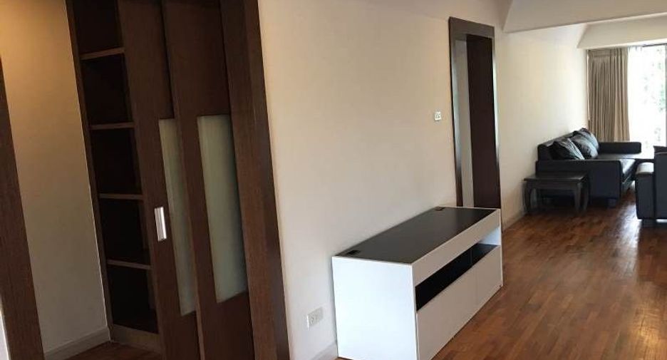 For rent 3 ベッドルーム condo in Khlong Toei, Bangkok
