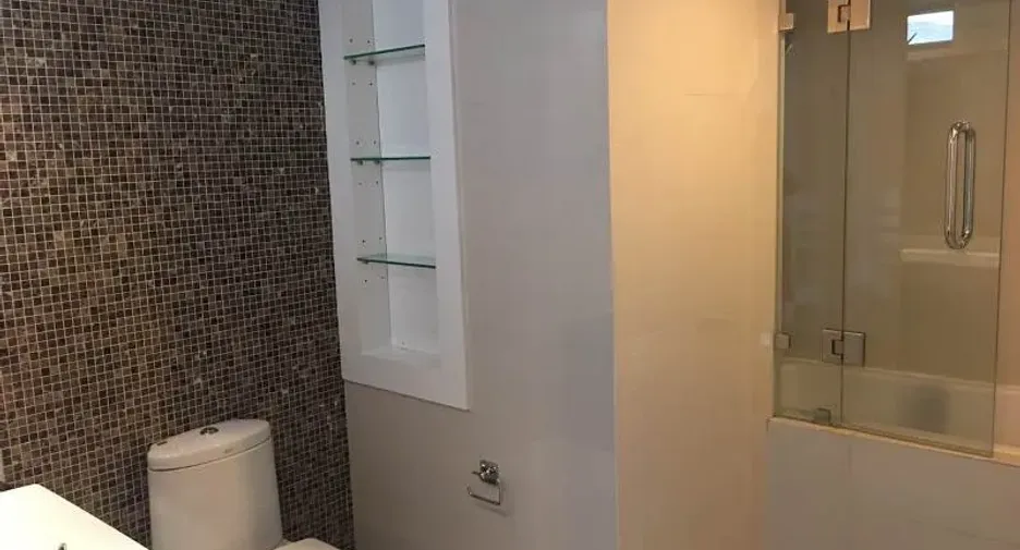 For rent 3 ベッドルーム condo in Khlong Toei, Bangkok