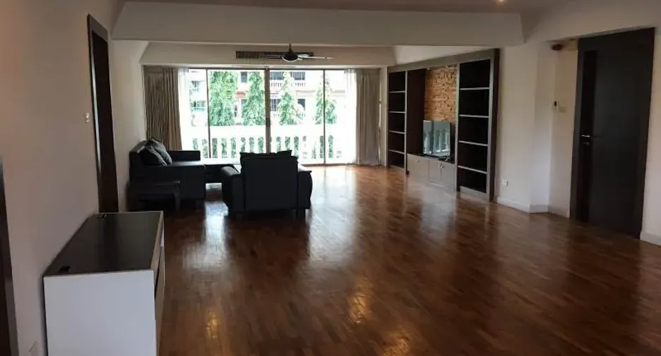 For rent 3 ベッドルーム condo in Khlong Toei, Bangkok