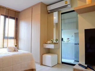 Wohnung zur Miete mit Studio in Watthana, Bangkok