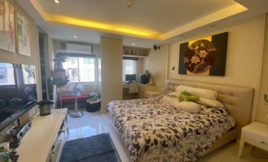 À vendre 2 chambres condo à Din Daeng, Bangkok