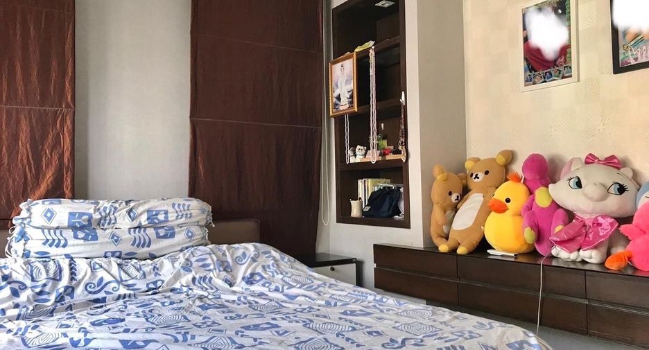 For sale 2 bedrooms condo in Din Daeng, Bangkok