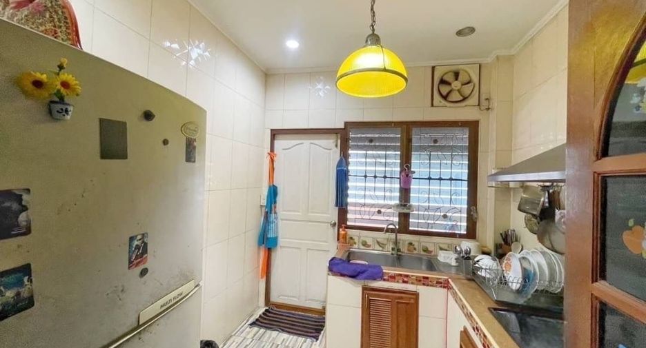 For sale 4 bedrooms house in Bang Bon, Bangkok