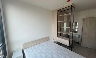 Condo en alquiler de 1 habitaciones en Huai Khwang, Bangkok