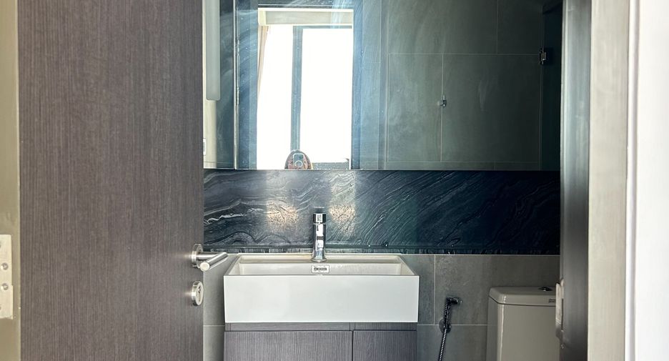 For rent 1 Beds condo in Khlong Toei, Bangkok