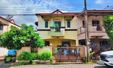 For sale 3 bedrooms townhouse in Khlong Sam Wa, Bangkok