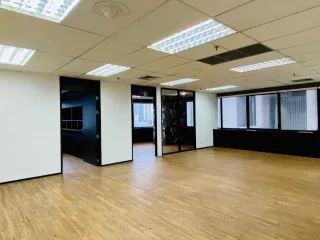 Büro zum Kauf und zur Miete in Watthana, Bangkok