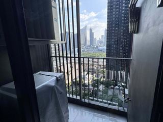 出租 1 卧室 公寓 在 Huai Khwang, 曼谷