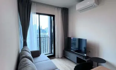 À louer 2 chambres condo à Huai Khwang, Bangkok