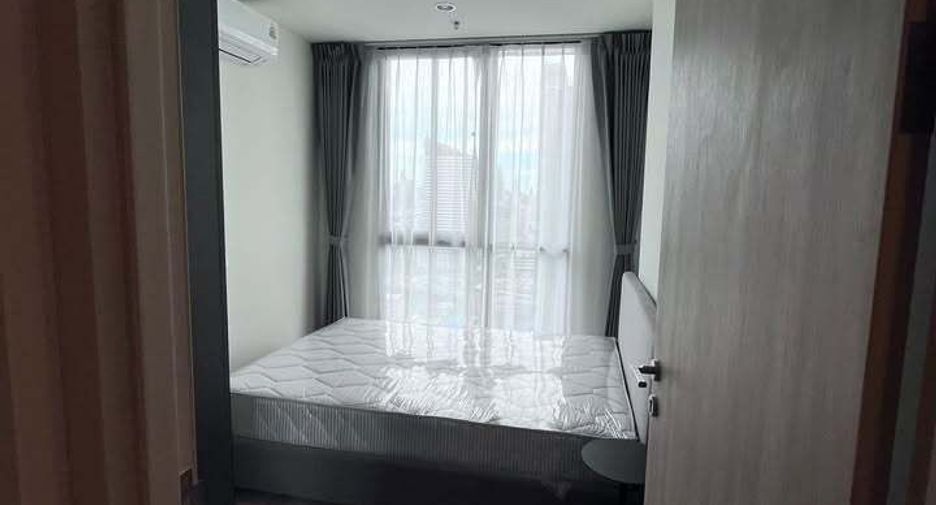 For rent 2 bedrooms condo in Huai Khwang, Bangkok