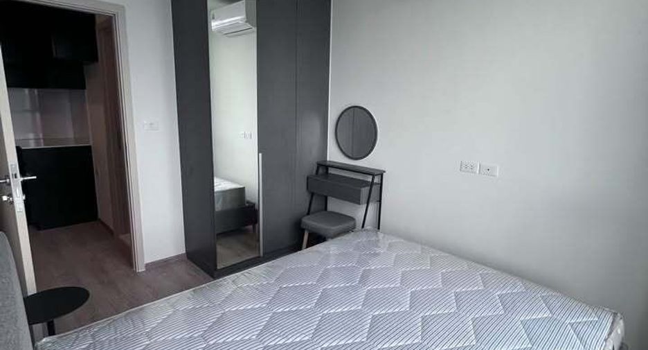 For rent 2 bedrooms condo in Huai Khwang, Bangkok