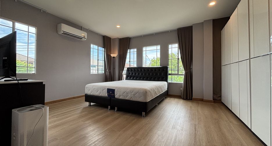 For rent 3 bedrooms house in Prawet, Bangkok