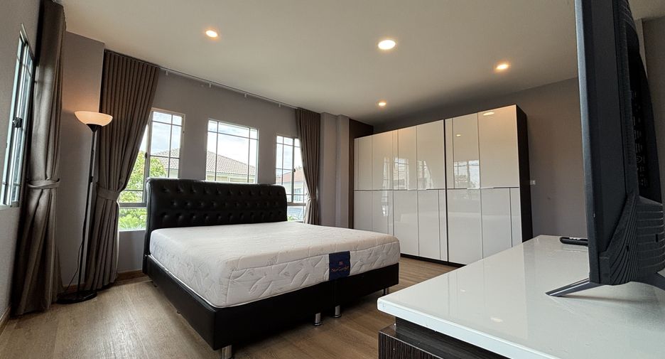 For rent 3 bedrooms house in Prawet, Bangkok