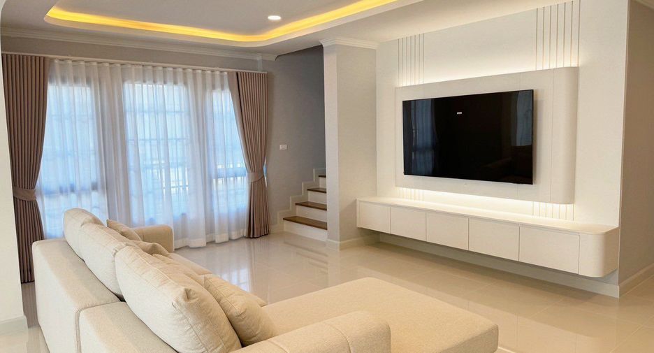 For sale 4 ベッドルーム house in Bang Phli, Samut Prakan