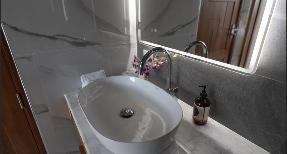 For sale 6 bedrooms villa in Thalang, Phuket