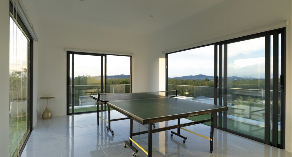 For sale 6 bedrooms villa in Thalang, Phuket