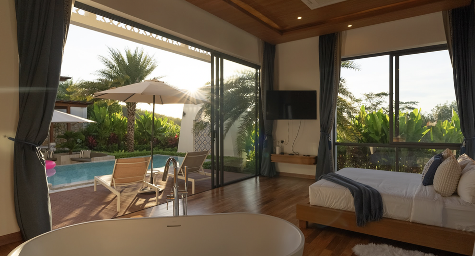 For sale 6 bedrooms villa in Thalang, Phuket