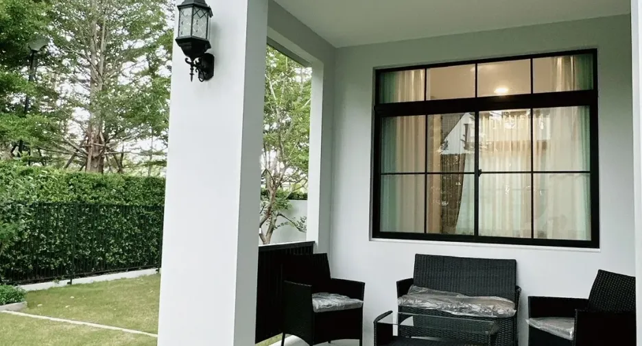 For sale and for rent 5 bedrooms house in Saphan Sung, Bangkok