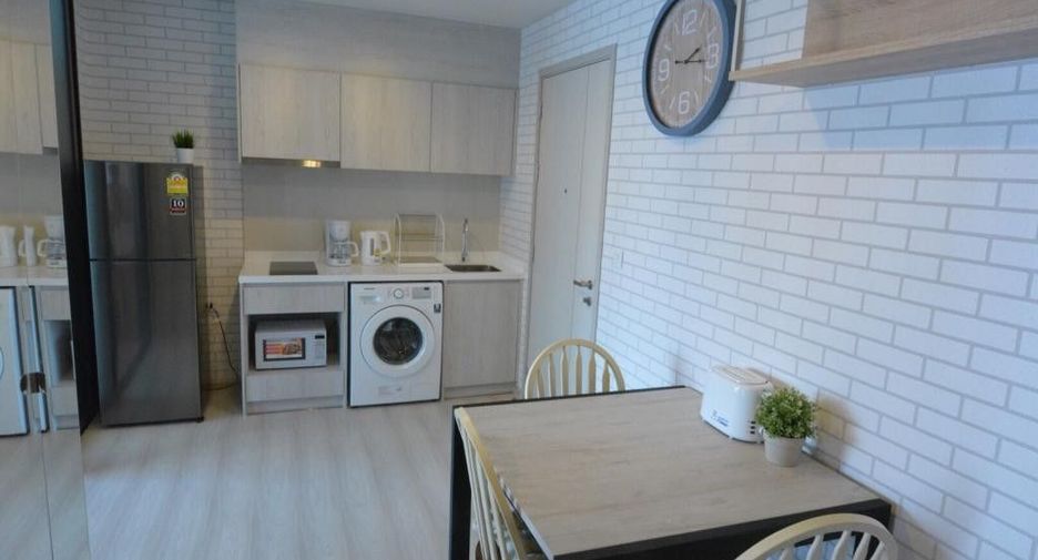 Condo en alquiler de 2 habitaciones en Khlong Toei, Bangkok
