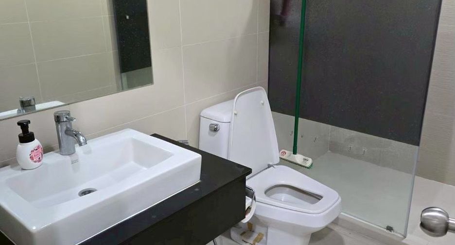 For rent 1 bed condo in Huai Khwang, Bangkok