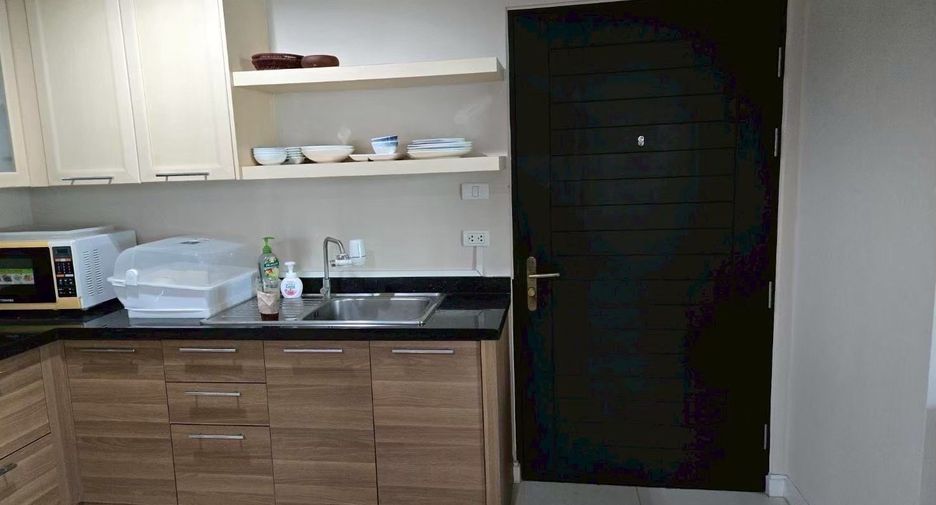 For rent 1 bed condo in Huai Khwang, Bangkok