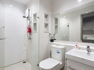 À louer studio condo à Huai Khwang, Bangkok