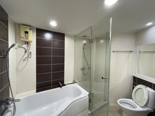 For sale 2 bedrooms condo in Yan Nawa, Bangkok