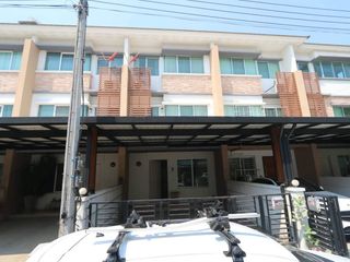 出租 3 卧室 联排别墅 在 Bueng Kum, 曼谷