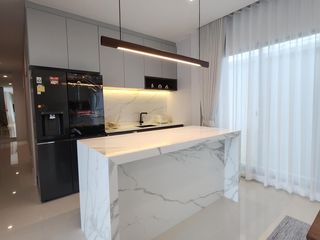 For sale and for rent 4 bedrooms house in Bueng Kum, Bangkok