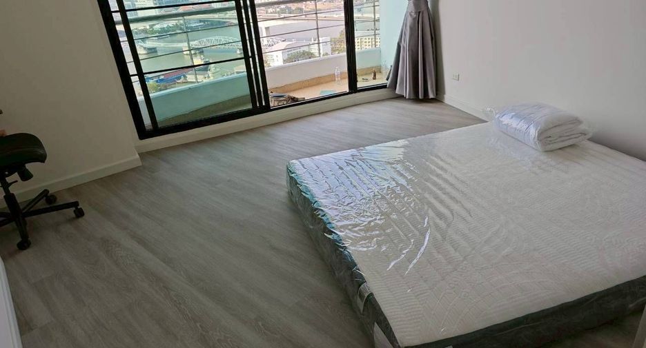 For rent 2 bedrooms condo in Bang Kho Laem, Bangkok