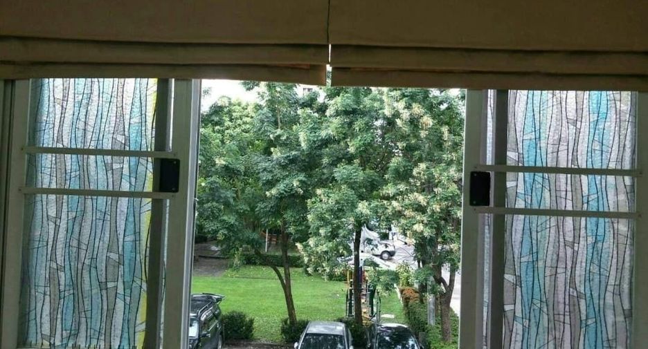 For sale 1 bed condo in Bang Kapi, Bangkok