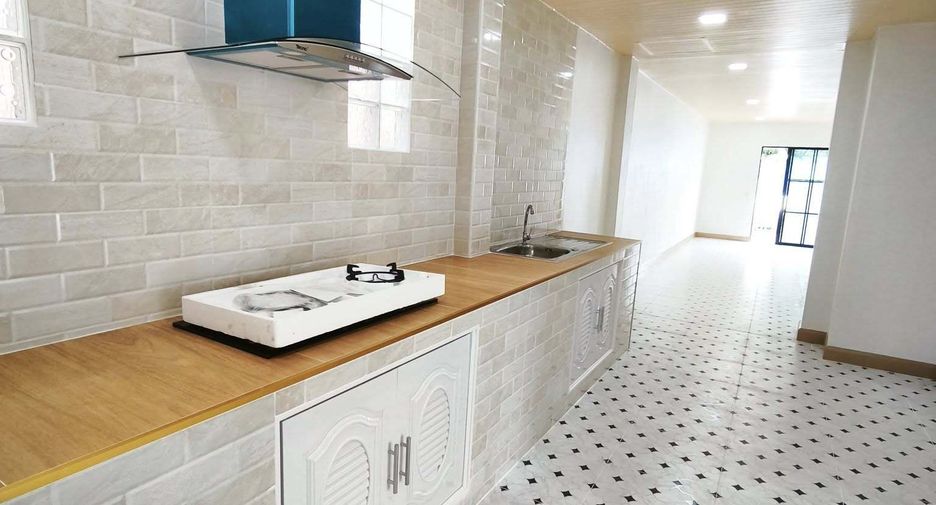 For sale 4 bedrooms house in Khan Na Yao, Bangkok