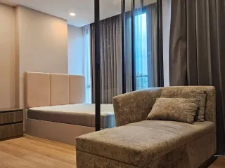 Condo en alquiler de 1 habitaciones en Huai Khwang, Bangkok