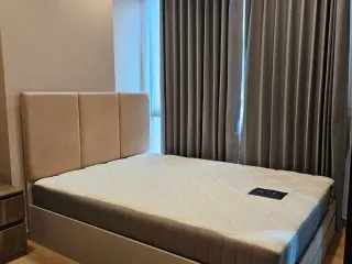 Condo en alquiler de 1 habitaciones en Huai Khwang, Bangkok