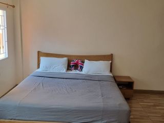 For rent 3 bedrooms townhouse in Bang Na, Bangkok