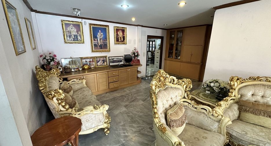 Haus zum Kauf und zur Miete mit 5 Zimmer in Khan Na Yao, Bangkok