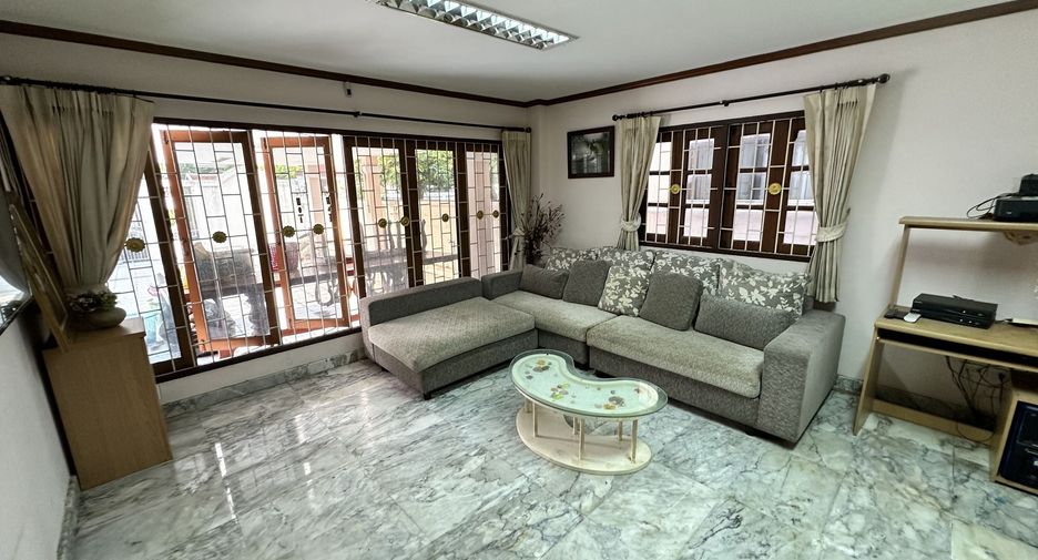 Haus zum Kauf und zur Miete mit 5 Zimmer in Khan Na Yao, Bangkok