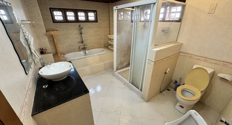 Haus zum Kauf und zur Miete mit 5 Zimmer in Khan Na Yao, Bangkok